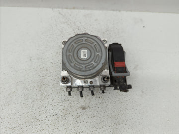 2016 Volkswagen Golf Sportwagen ABS Pump Control Module Replacement P/N:3Q0 614 517 AB 5Q0 614 517 AF Fits Fits 2015 2017 OEM Used Auto Parts
