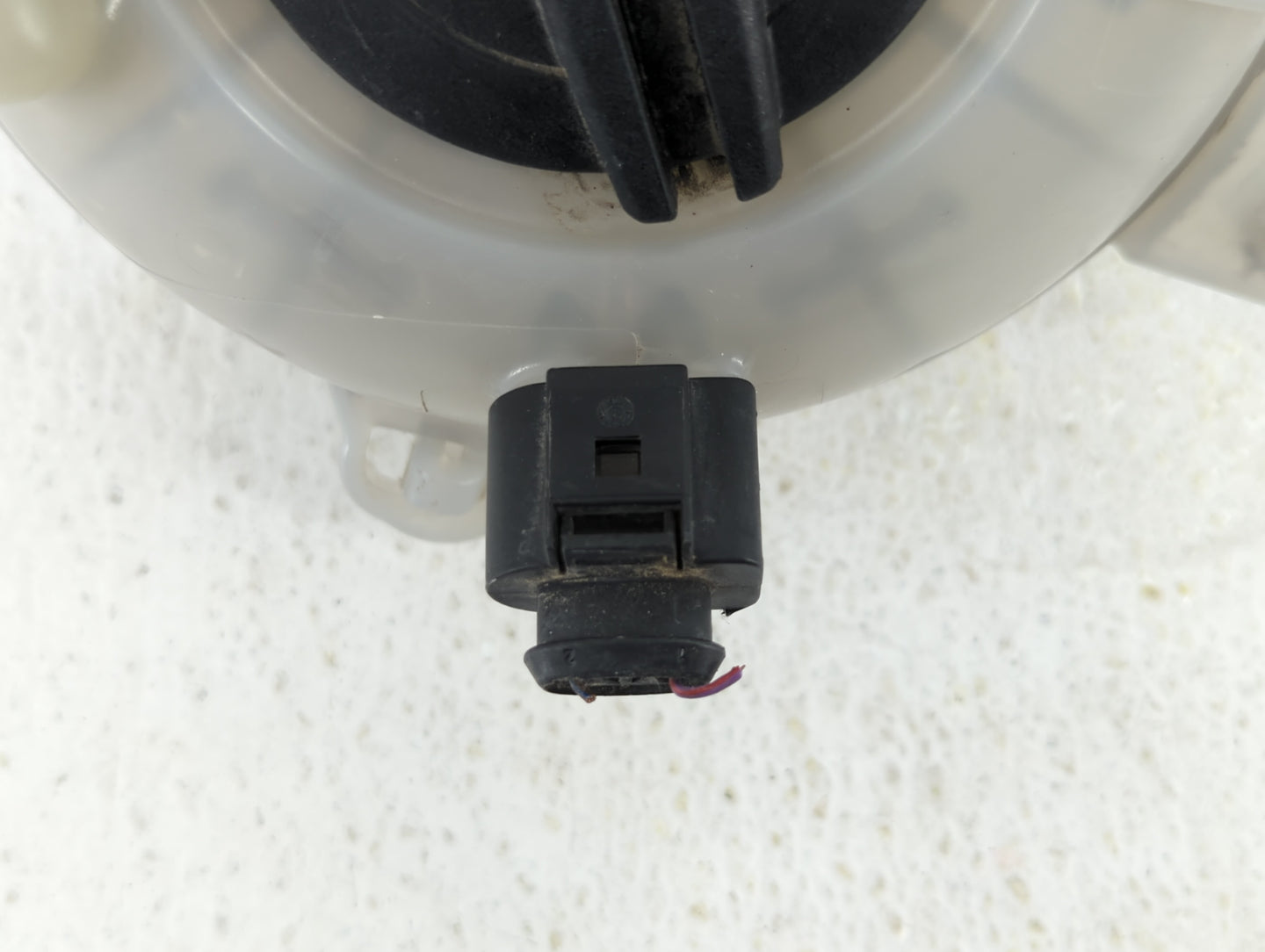 Golf Sportwagen Radiator Coolant Overflow Expansion Tank Bottle - Oemusedautoparts1.com