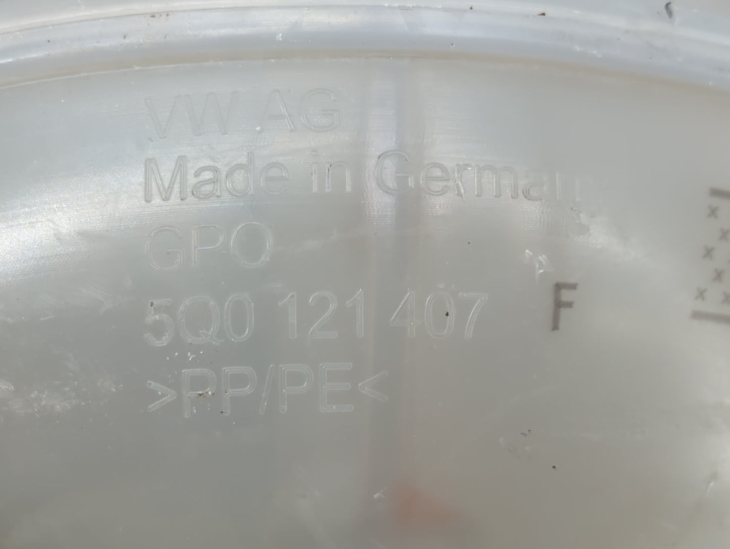 Golf Sportwagen Radiator Coolant Overflow Expansion Tank Bottle - Oemusedautoparts1.com
