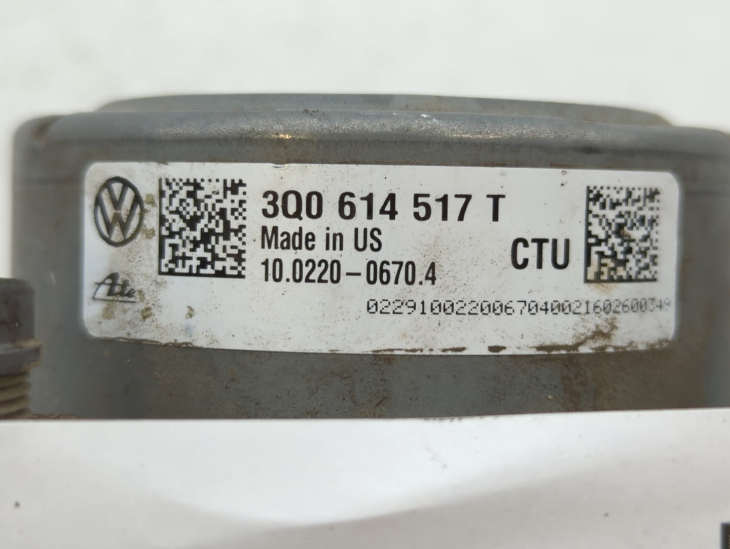 2016 Volkswagen Golf Sportwagen ABS Pump Control Module Replacement P/N:3Q0 614 517 AB 5Q0 614 517 AF Fits Fits 2015 2017 OE