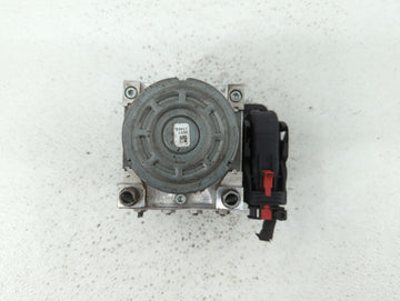 2016 Volkswagen Golf Sportwagen Anti-Lock Brake ABS Pump Module Actuator OEM P/N:3Q0 614 517 AB 5Q0 614 517 AF Fits Fits 2015 2017 OEM Used Auto Parts