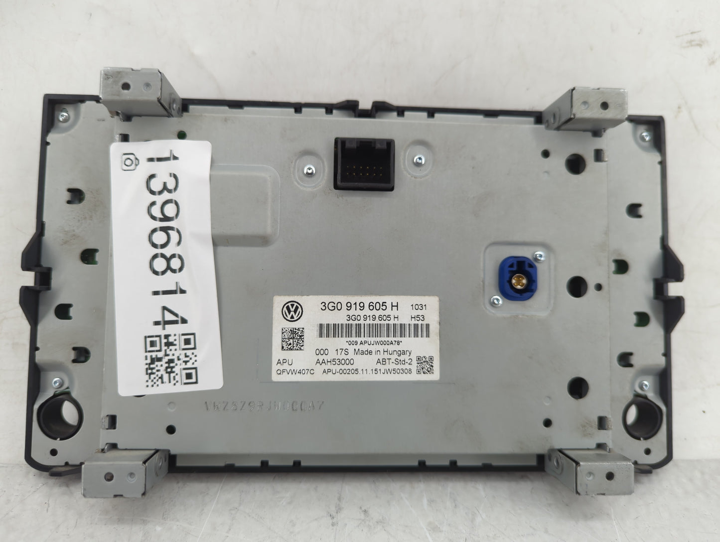 2015-2016 Volkswagen Gti Radio AM FM Cd Player Receiver Replacement P/N:3G0919605H Fits Fits 2015 2016 OEM Used Auto Parts -