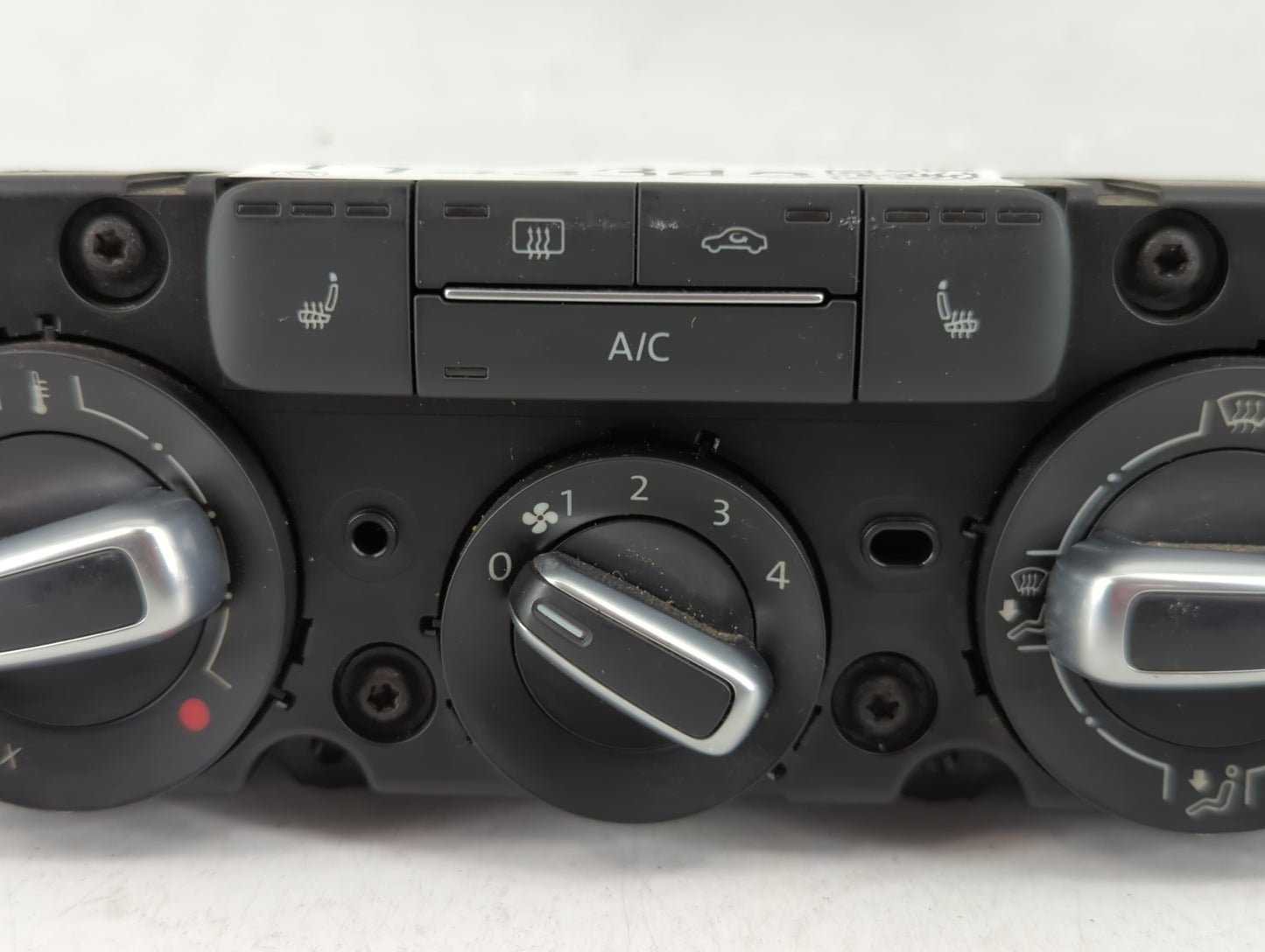 2015-2018 Volkswagen Jetta Climate Control Module Temperature AC/Heater Replacement P/N:90151-90\ Fits Fits 2015 2016 2017 2