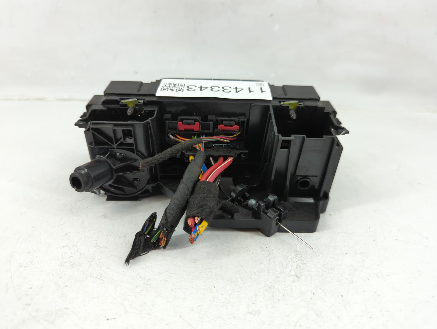 2015-2018 Volkswagen Jetta Climate Control Module Temperature AC/Heater Replacement P/N:90151-90\ Fits Fits 2015 2016 2017 2