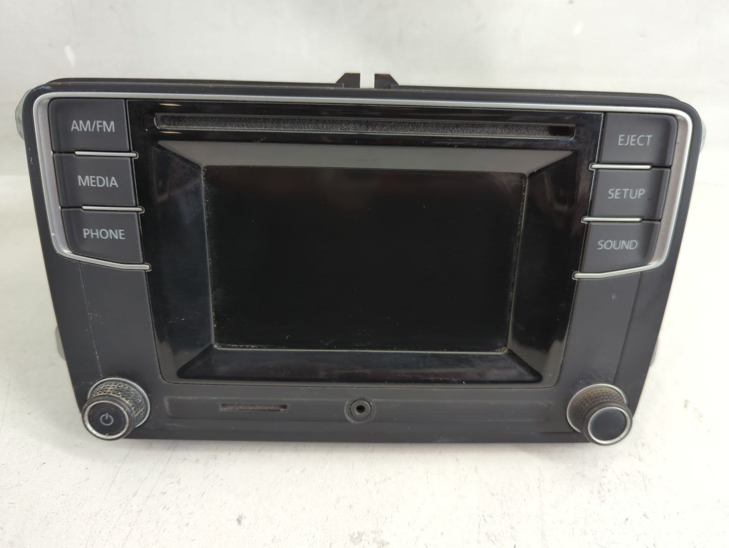 2016-2017 Volkswagen Jetta Radio AM FM Cd Player Receiver Replacement P/N:561 035 150 Fits Fits 2013 2014 2015 2016 2017 OEM