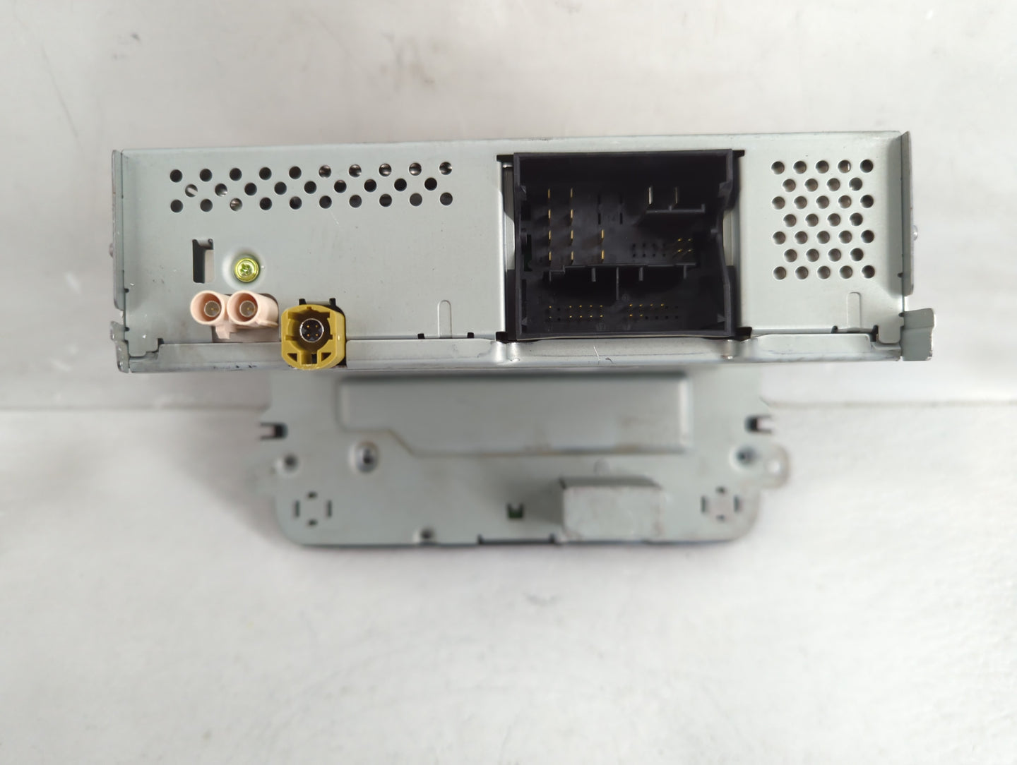 2016-2017 Volkswagen Jetta Radio AM FM Cd Player Receiver Replacement P/N:561 035 150 Fits Fits 2013 2014 2015 2016 2017 OEM