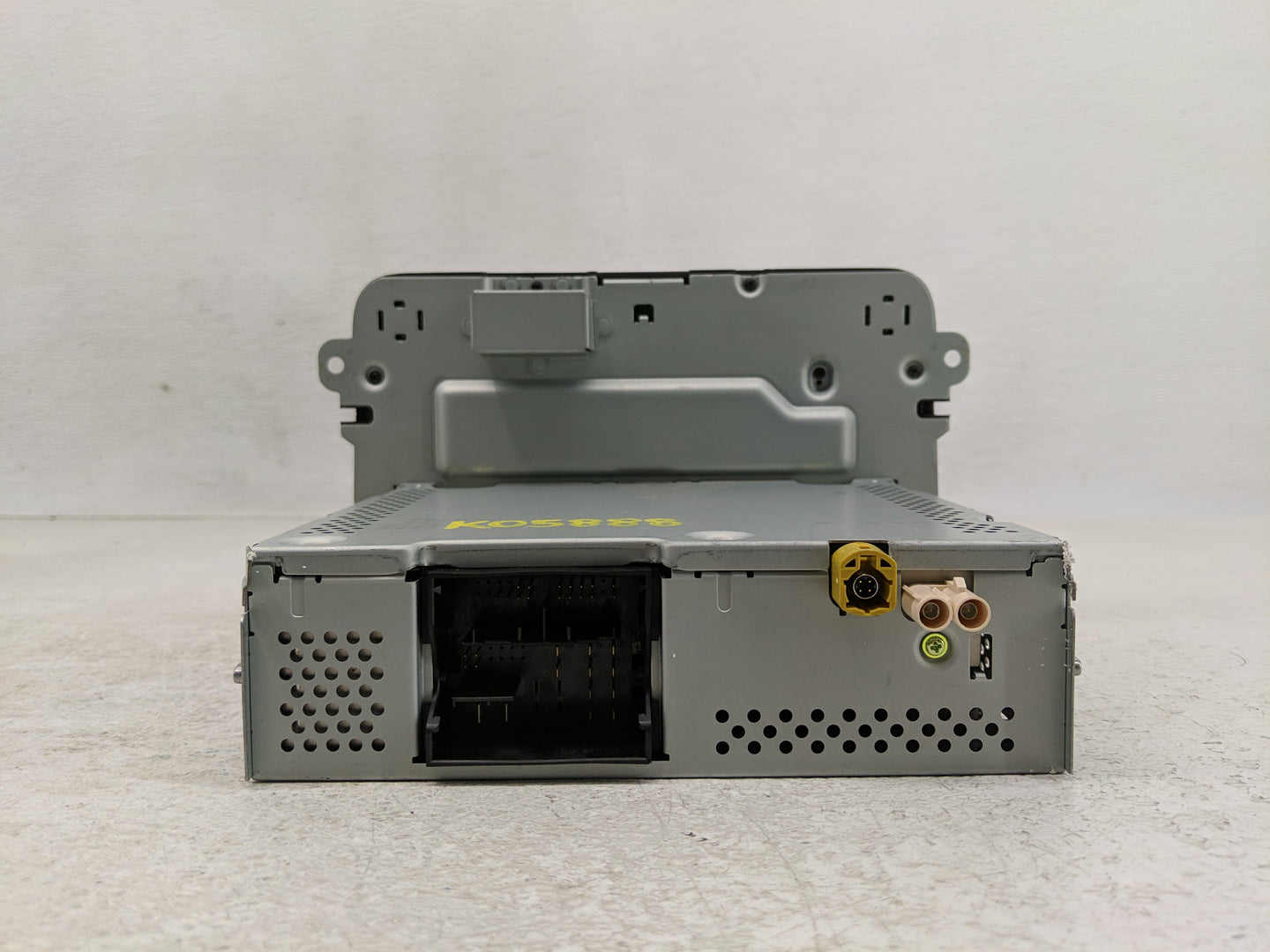 2016-2017 Volkswagen Jetta Radio AM FM Cd Player Receiver Replacement P/N:561 035 150 Fits Fits 2013 2014 2015 2016 2017 OEM