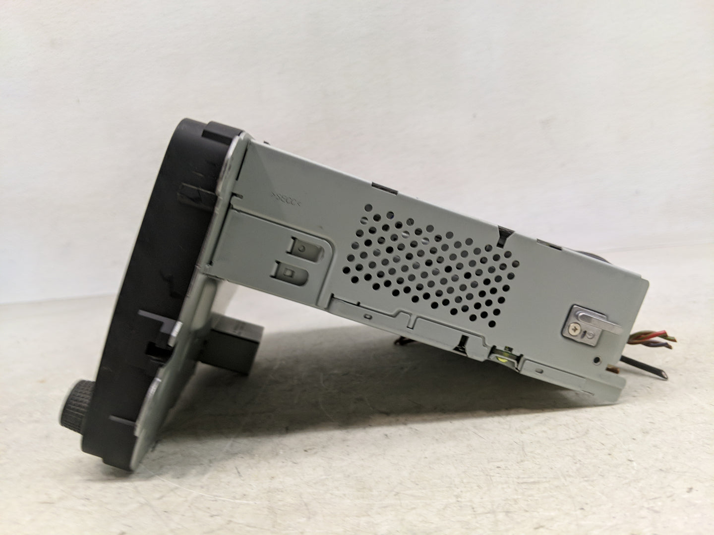 2016-2017 Volkswagen Jetta Radio AM FM Cd Player Receiver Replacement P/N:561 035 150 Fits Fits 2013 2014 2015 2016 2017 OEM