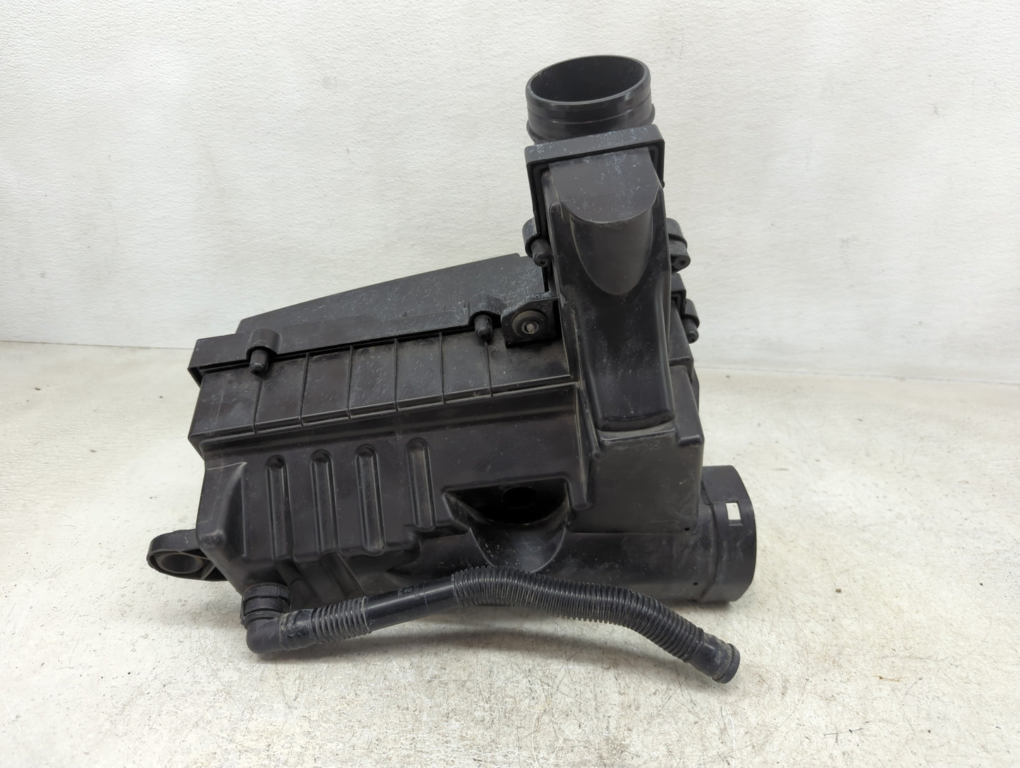 2013-2018 Volkswagen Jetta Air Cleaner Intake-duct Hose Tube - Oemusedautoparts1.com