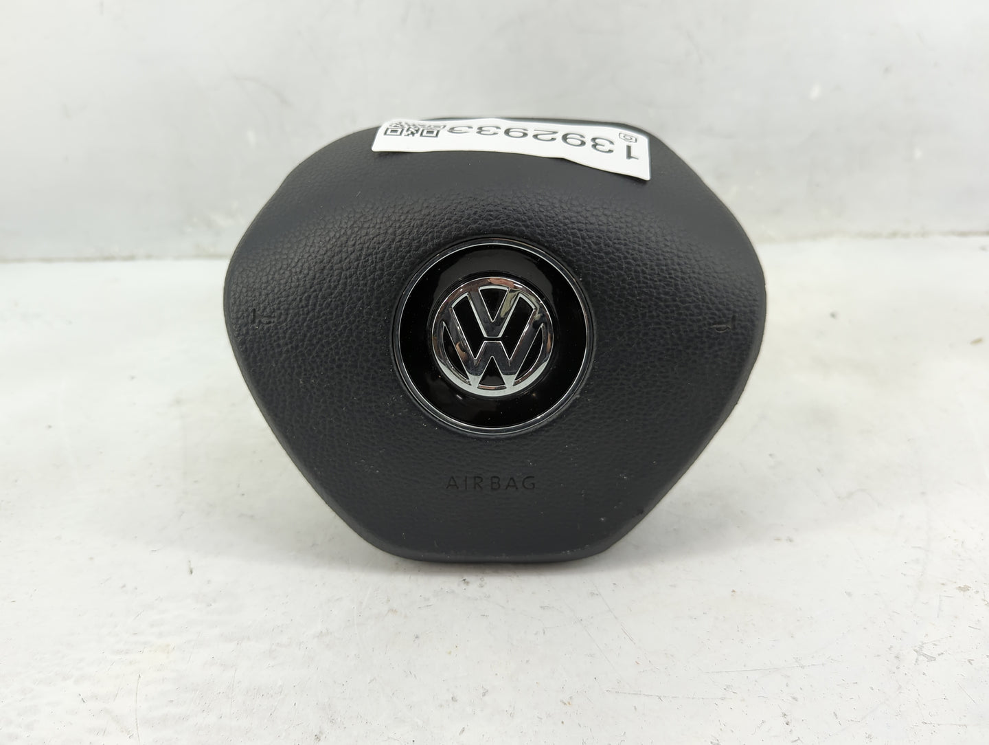 2015-2018 Volkswagen Jetta Air Bag Driver Left Steering Wheel Mounted P/N:5C6880201E Fits Fits 2015 2016 2017 2018 OEM Used 