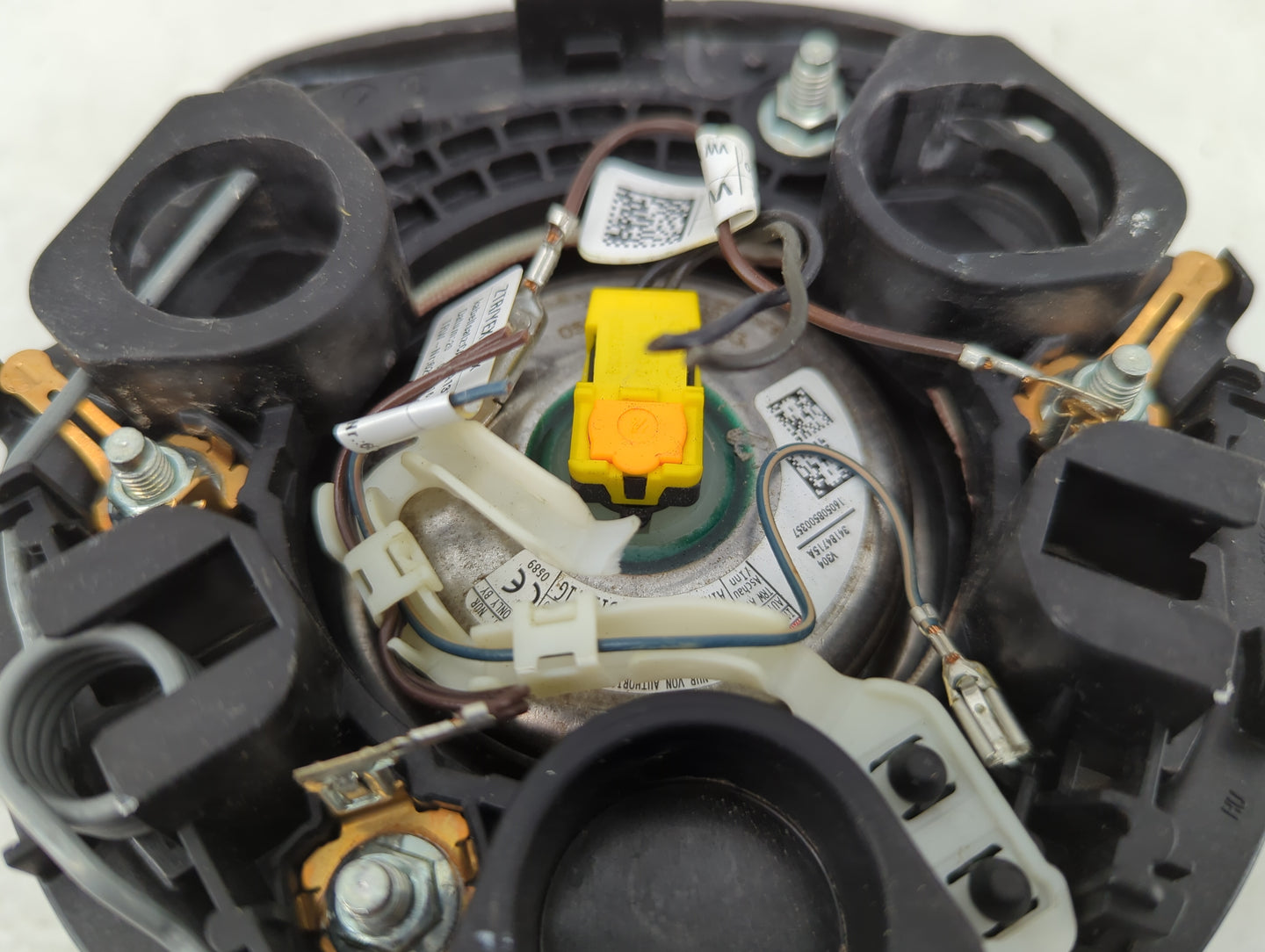 2015-2018 Volkswagen Jetta Air Bag Driver Left Steering Wheel Mounted P/N:5C6880201E Fits Fits 2015 2016 2017 2018 OEM Used 