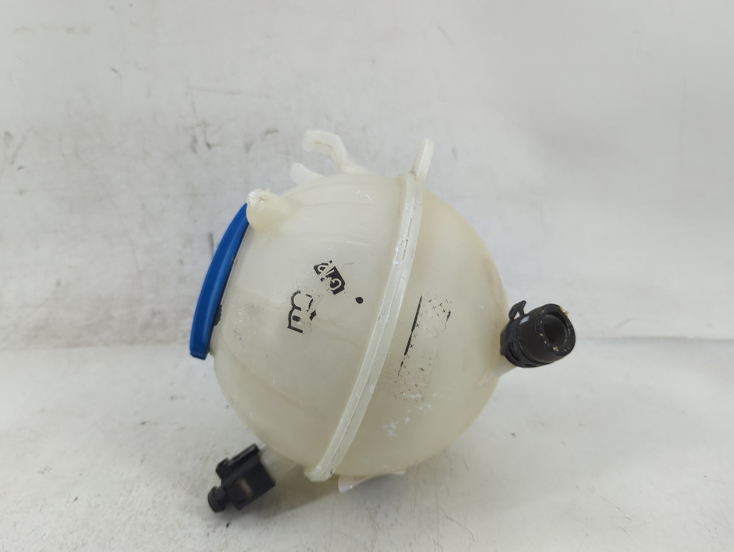 2005 Volkswagen Jetta Radiator Coolant Overflow Expansion Tank Bottle - Oemusedautoparts1.com