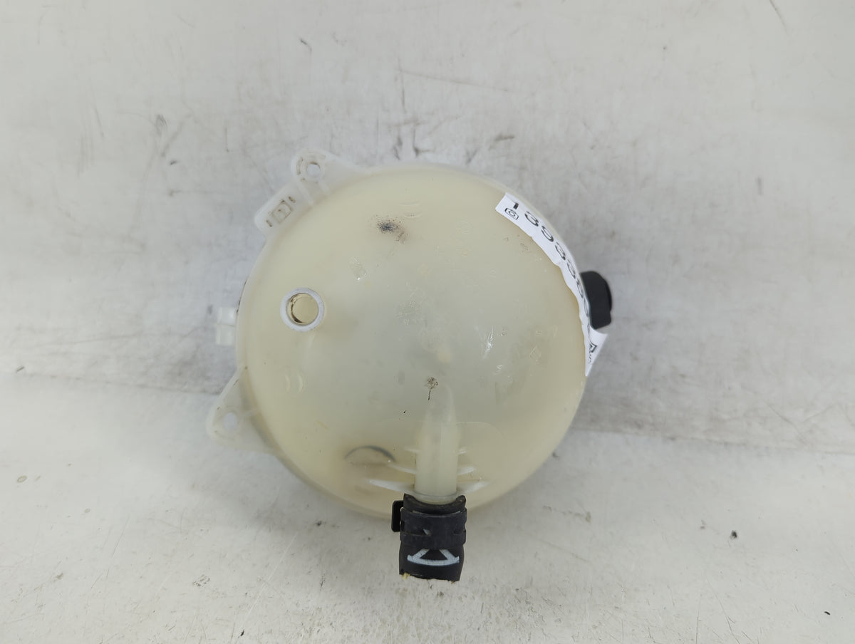 2005 Volkswagen Jetta Radiator Coolant Overflow Expansion Tank Bottle 1393380 - Oemusedautoparts1.com