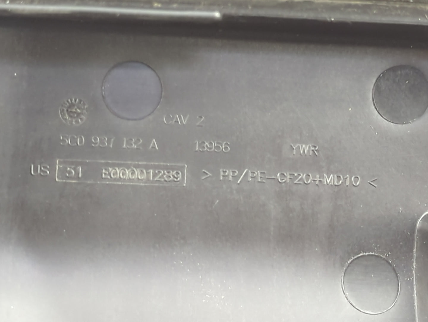 2015-2018 Volkswagen Jetta Fusebox Fuse Box Panel Relay Module P/N:5C0 937 132 A Fits Fits 2015 2016 2017 2018 OEM Used Auto