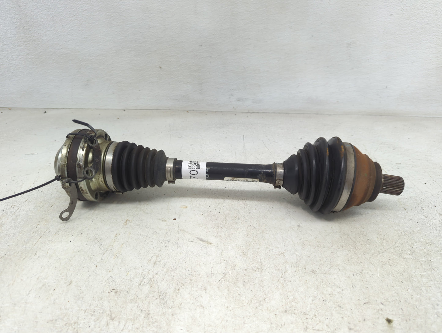 2009-2014 Volkswagen Jetta Axle Shaft Front Driver Cv C/v - Oemusedautoparts1.com