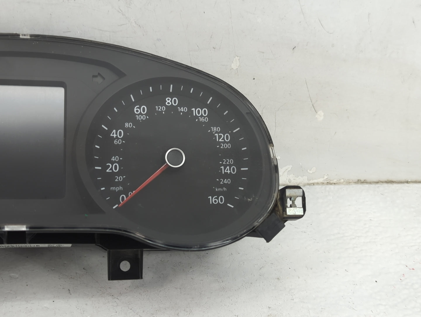 2016-2018 Volkswagen Jetta Instrument Cluster Speedometer Gauges P/N:5C6920955A Fits Fits 2016 2017 2018 OEM Used Auto Parts