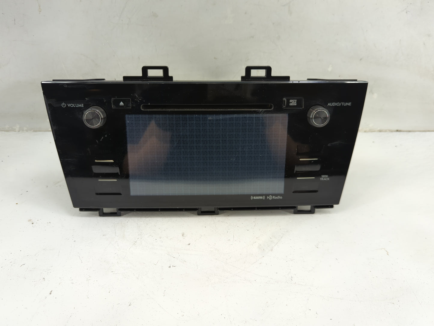 2016-2017 Volkswagen Jetta Radio AM FM Cd Player Receiver Replacement P/N:86271AL68A Fits Fits 2013 2014 2015 2016 2017 OEM 