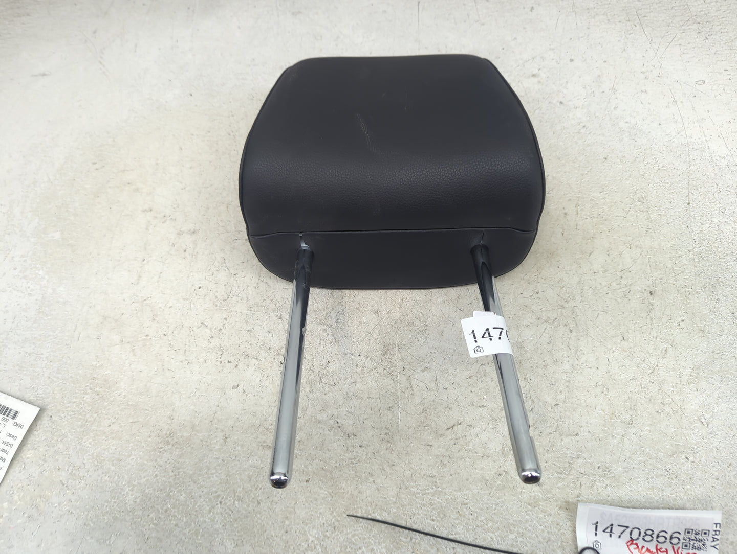 2015-2018 Volkswagen Jetta Headrest Head Rest Front Driver Passenger Seat Fits Fits 2015 2016 2017 2018 OEM Used Auto Parts 