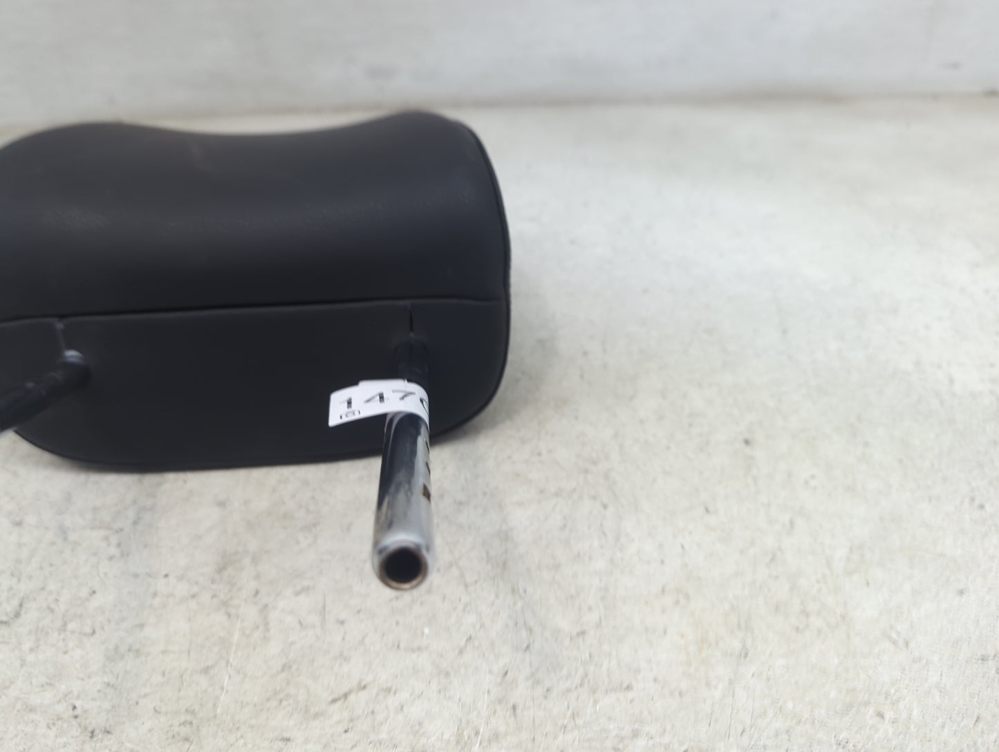 2015-2018 Volkswagen Jetta Headrest Head Rest Front Driver Passenger Seat Fits Fits 2015 2016 2017 2018 OEM Used Auto Parts 