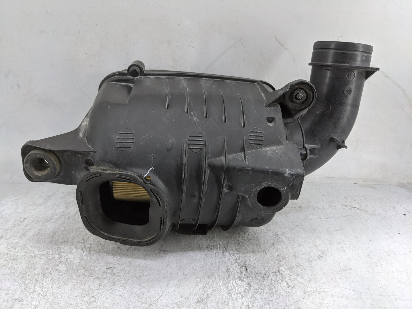 2016 Volkswagen Jetta Air Cleaner Intake-duct Hose Tube 1477958 - Oemusedautoparts1.com