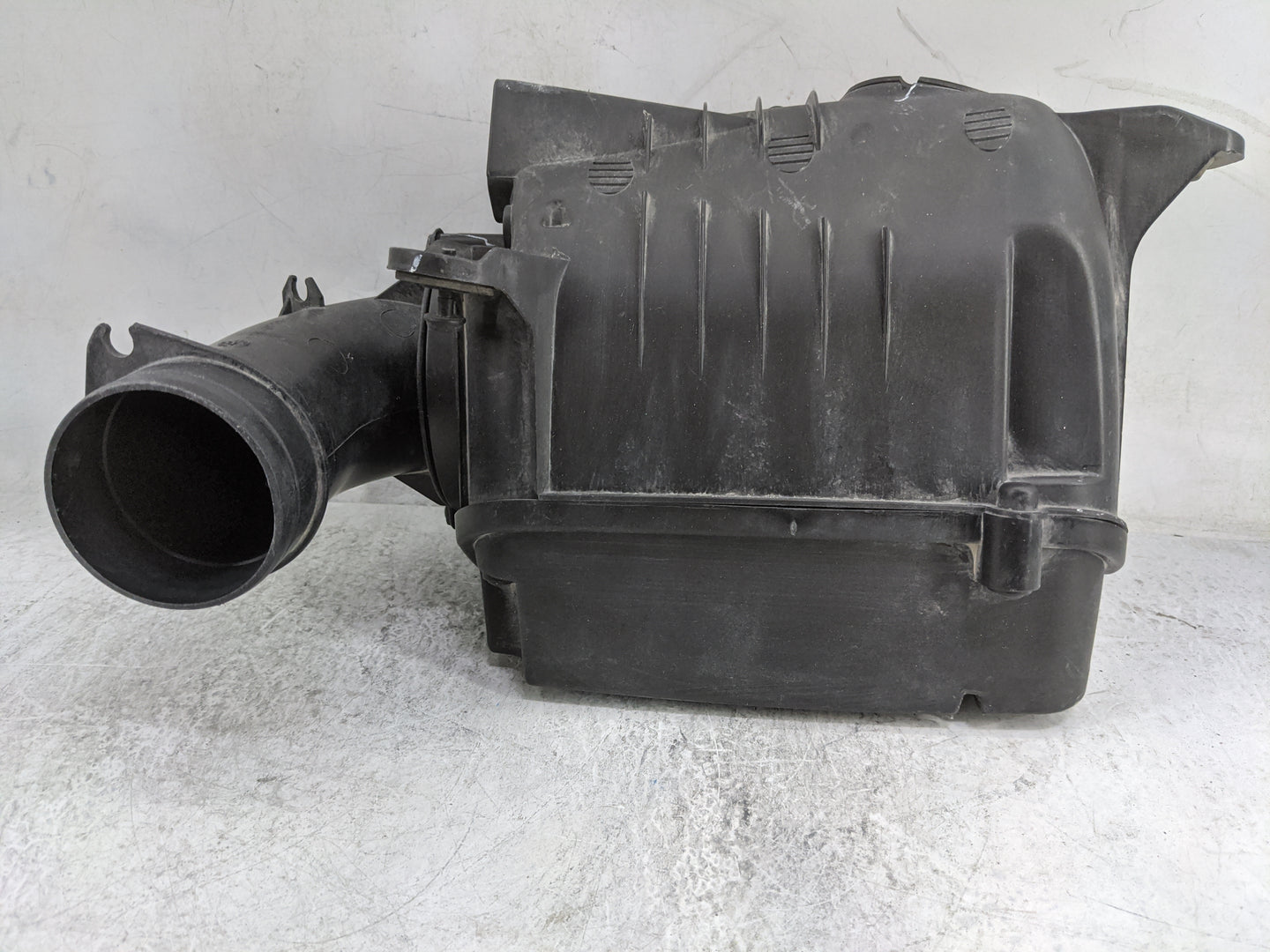 2016 Volkswagen Jetta Air Cleaner Intake-duct Hose Tube 1477958 - Oemusedautoparts1.com