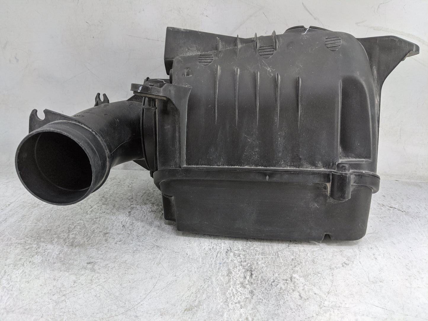 2016 Volkswagen Jetta Air Cleaner Intake-duct Hose Tube 1477958 - Oemusedautoparts1.com