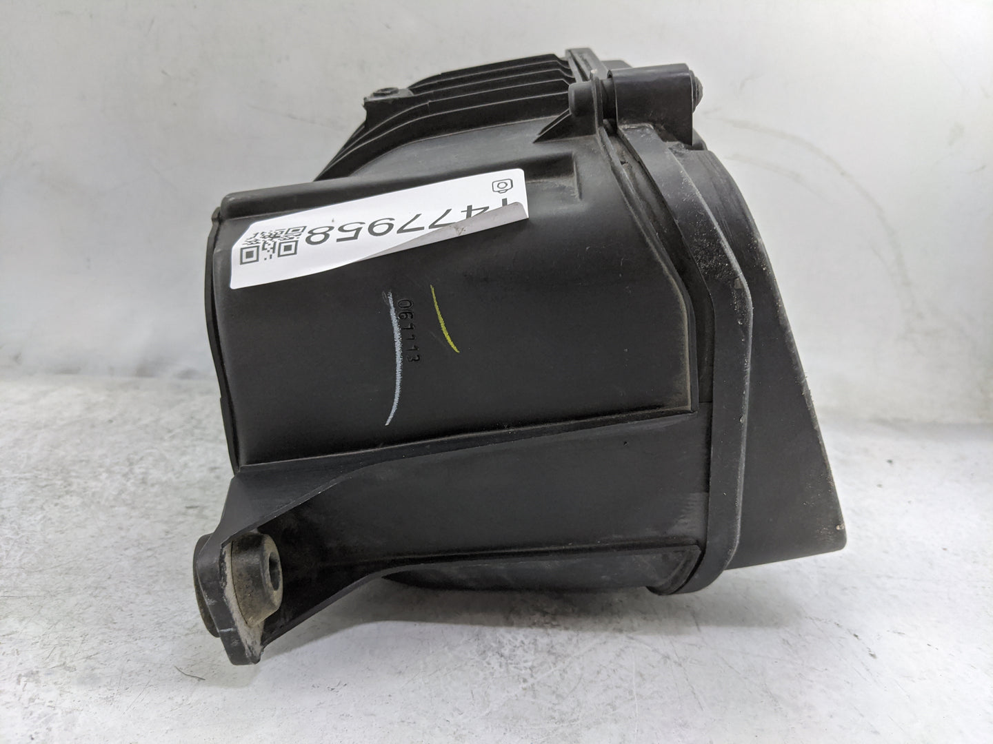2016 Volkswagen Jetta Air Cleaner Intake-duct Hose Tube 1477958 - Oemusedautoparts1.com