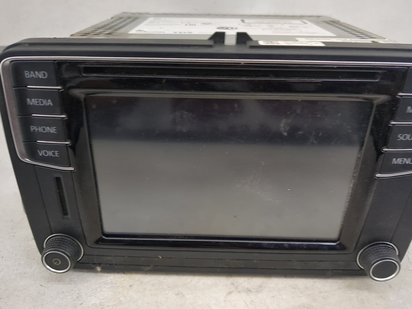 2010-2017 Volkswagen Jetta Radio AM FM Cd Player Receiver Replacement P/N:CWTUGZZF2 1788F-UGZZF2 Fits OEM Used Auto Parts - 