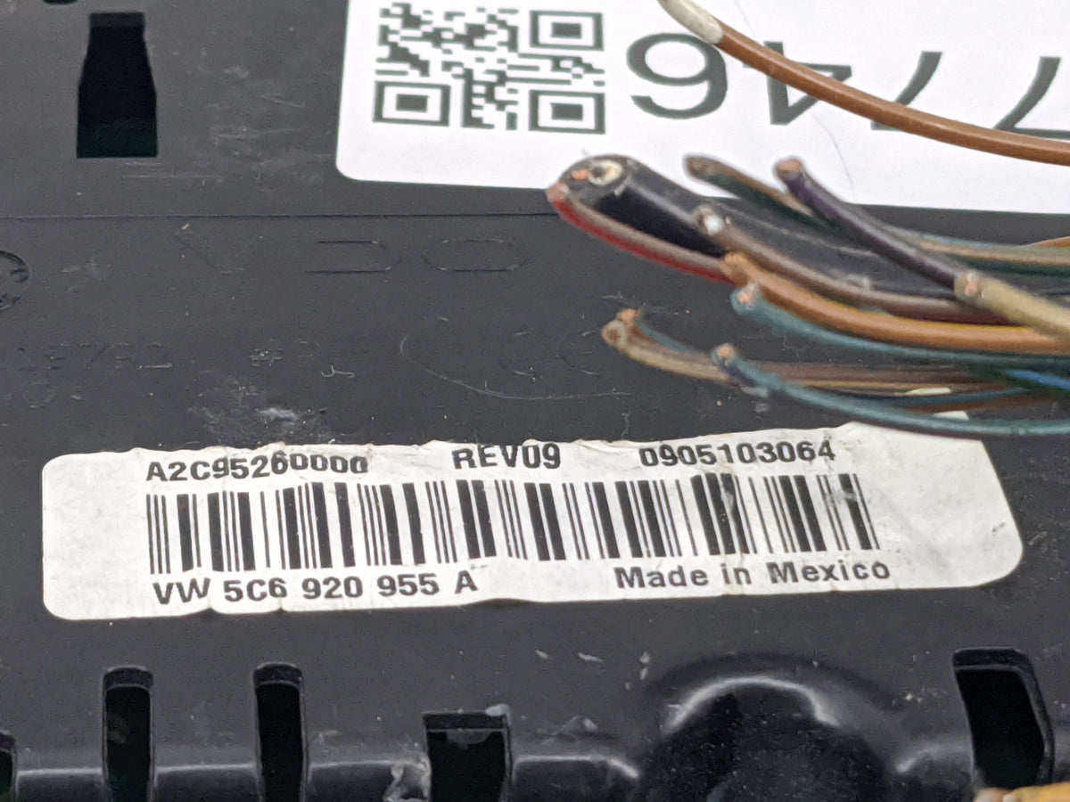 2014-2017 Volkswagen Jetta Instrument Cluster Speedometer Gauges P/N:5C6920955A A2C95260000 Miles:58K Fits OEM Used Auto Par
