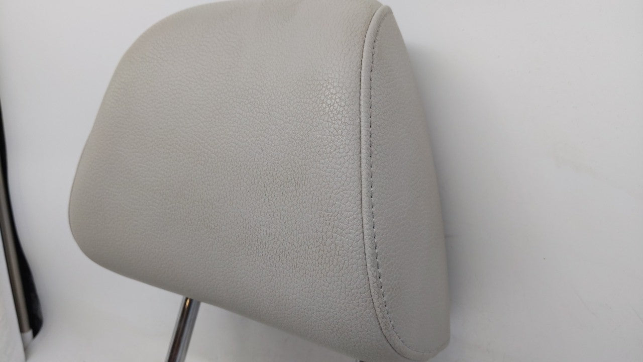 2015-2017 Volkswagen Jetta Headrest Head Rest Front Driver Passenger Seat Fits Fits 2015 2016 2017 OEM Used Auto Parts - Oem