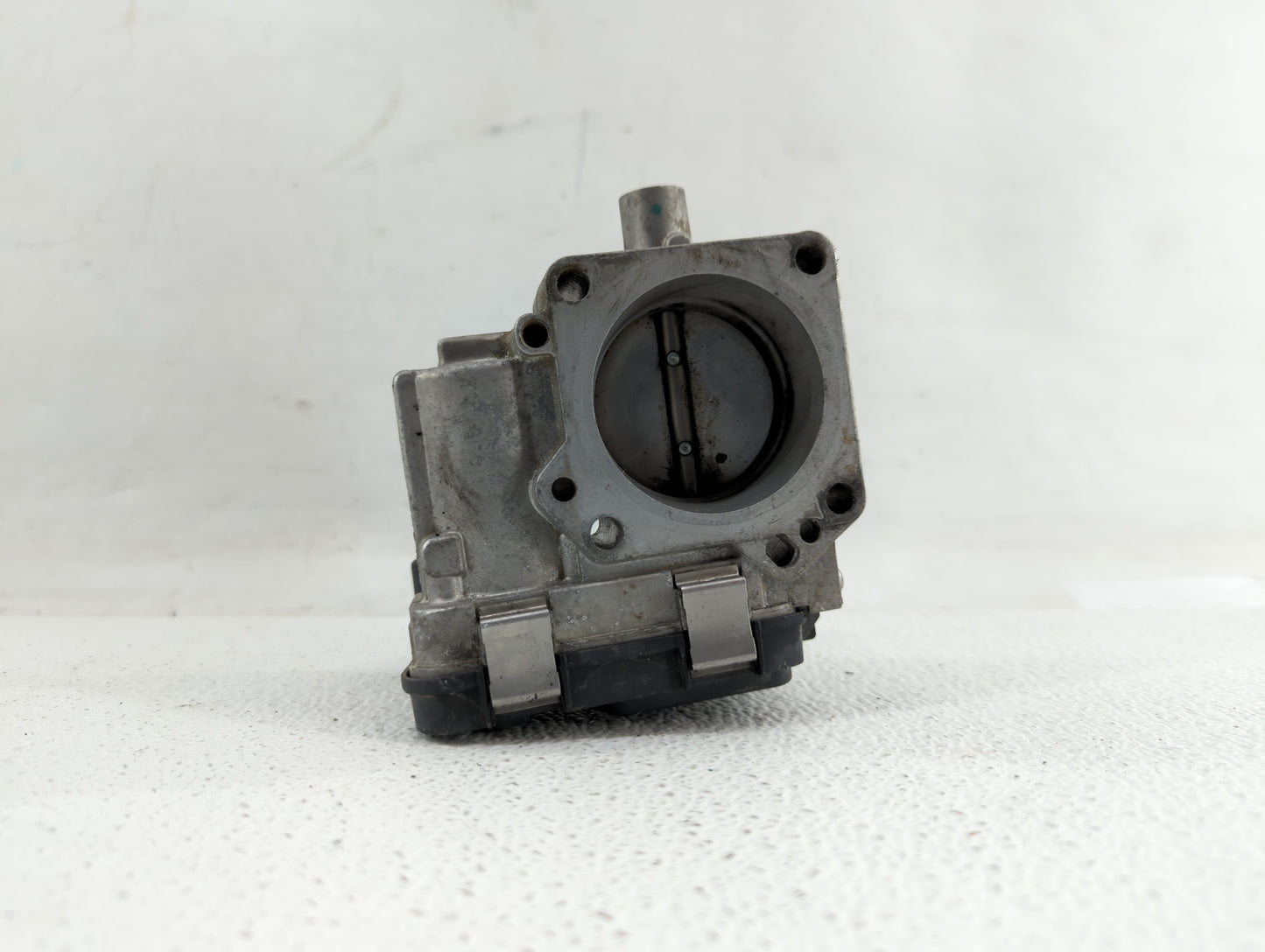 2013-2018 Volkswagen Jetta Throttle Body P/N:03F133062B Fits Fits 2013 2014 2015 2016 2017 2018 OEM Used Auto Parts - Oemuse