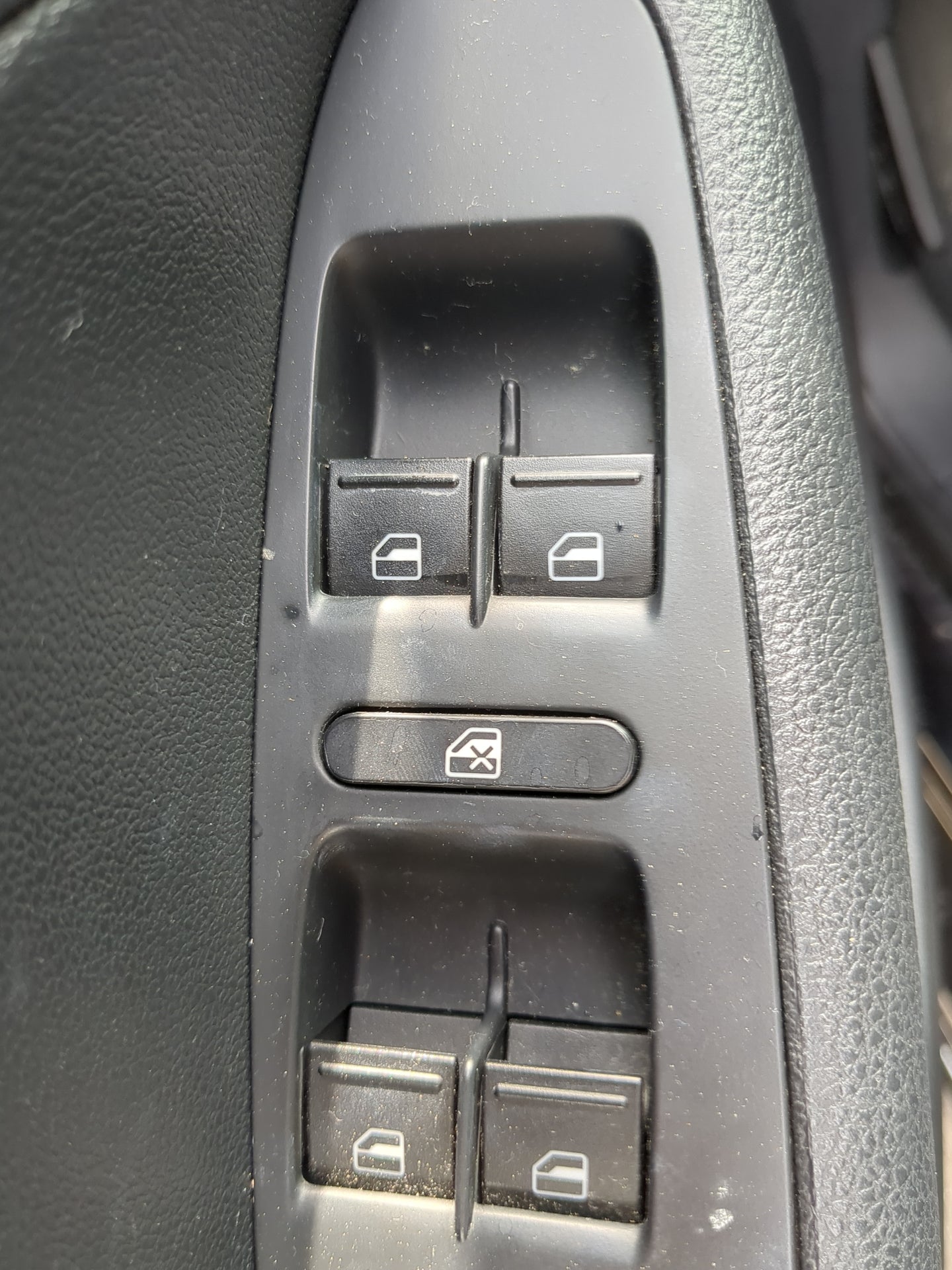 2011-2018 Volkswagen Jetta Master Power Window Switch Replacement Driver Side Left Fits OEM Used Auto Parts - Oemusedautopar