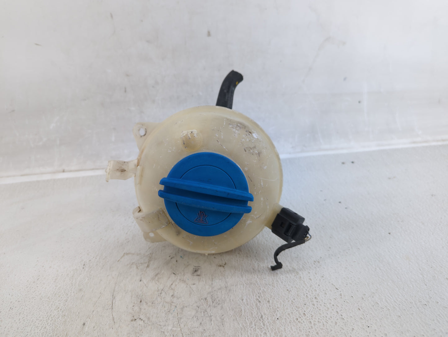 2005 Volkswagen Jetta Radiator Coolant Overflow Expansion Tank Bottle 535507 - Oemusedautoparts1.com