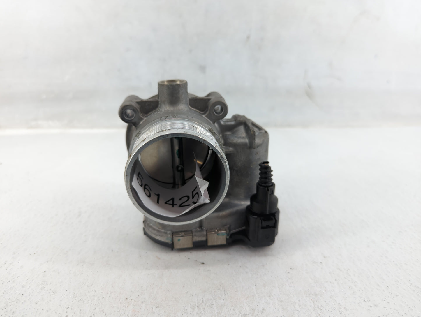 2014-2017 Volkswagen Jetta Throttle Body P/N:06K 133 062 E Fits Fits 2014 2015 2016 2017 OEM Used Auto Parts - Oemusedautopa