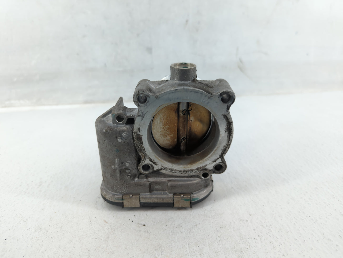 2014-2017 Volkswagen Jetta Throttle Body P/N:06K 133 062 E Fits Fits 2014 2015 2016 2017 OEM Used Auto Parts - Oemusedautopa