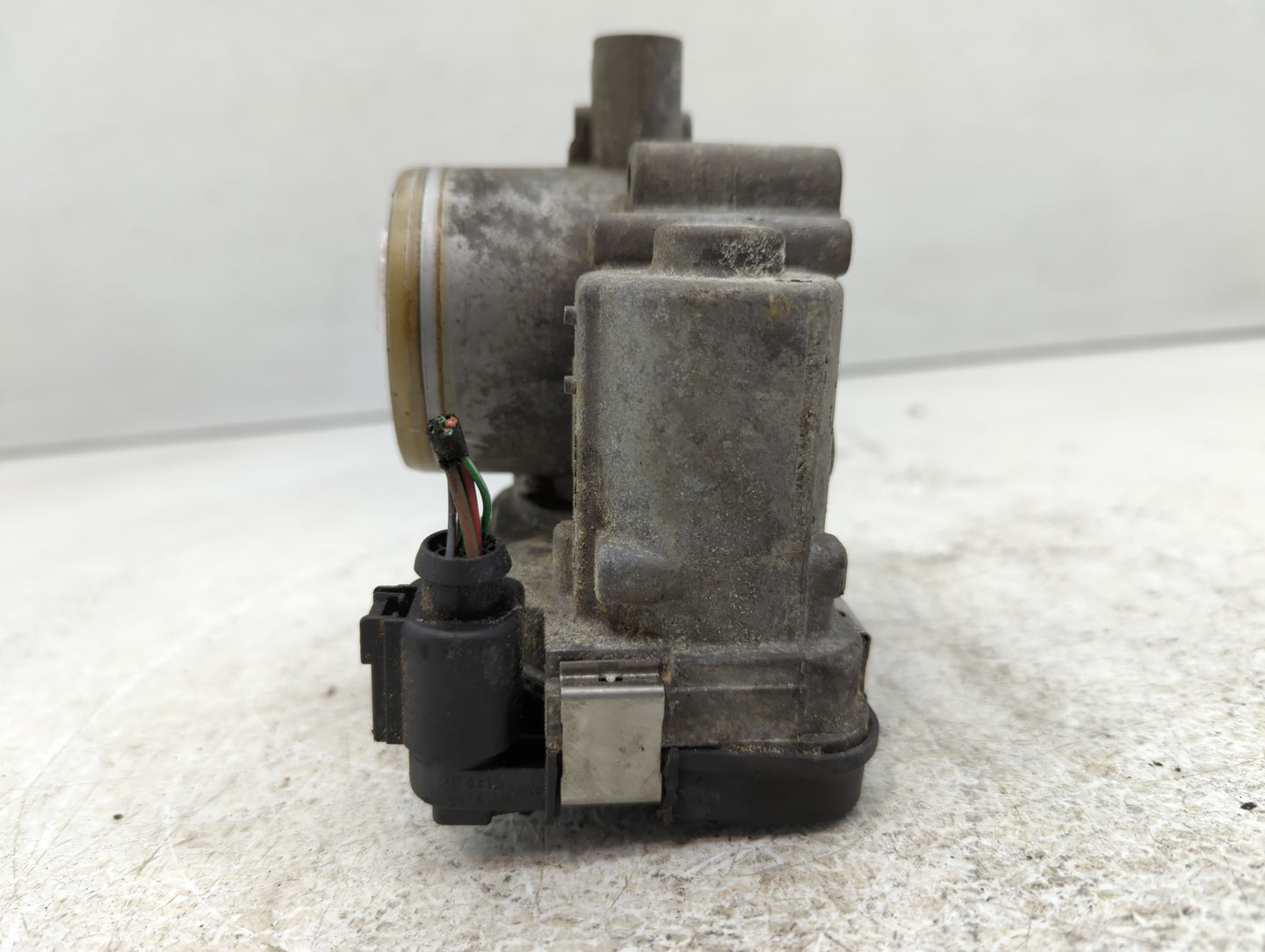 2013-2018 Volkswagen Jetta Throttle Body P/N:03F133062B Fits Fits 2013 2014 2015 2016 2017 2018 OEM Used Auto Parts - Oemuse