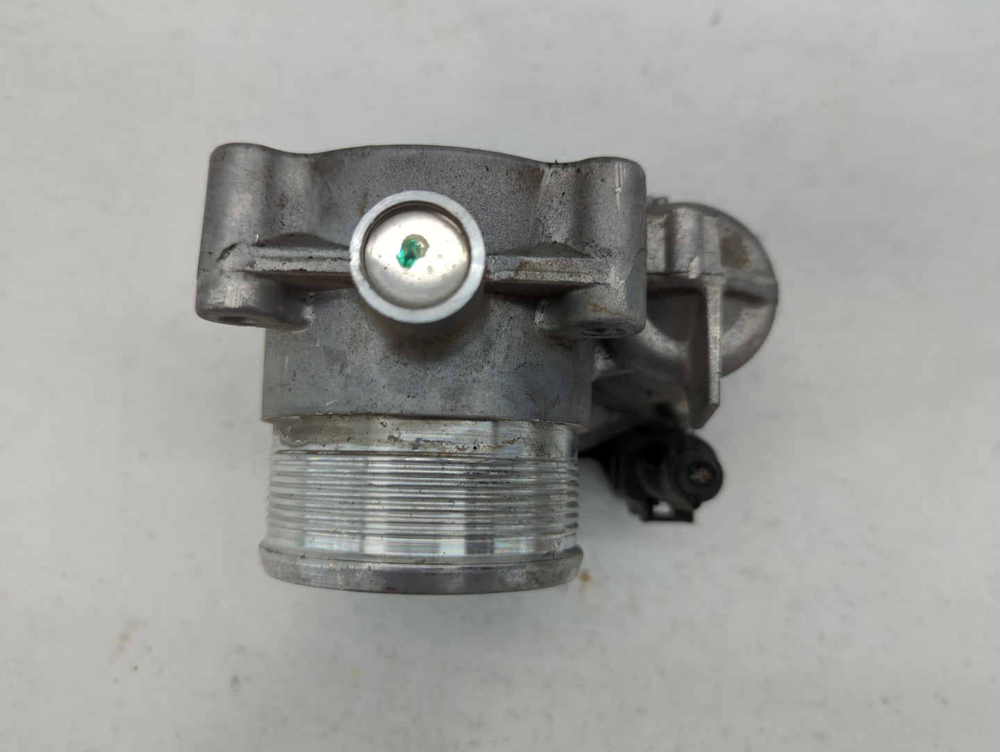 2014-2017 Volkswagen Jetta Throttle Body P/N:06K 133 062 E Fits Fits 2014 2015 2016 2017 OEM Used Auto Parts - Oemusedautopa