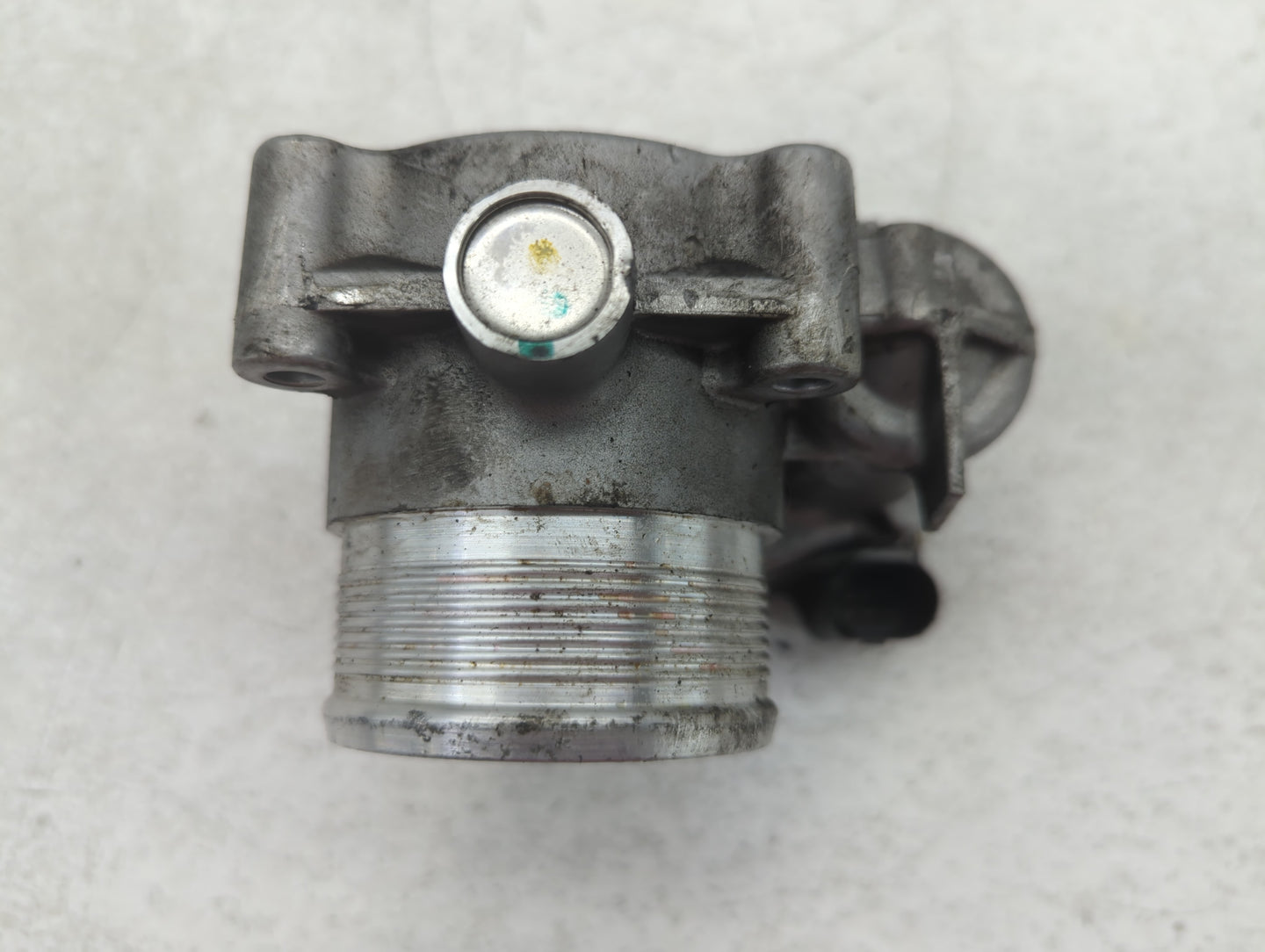 2014-2017 Volkswagen Jetta Throttle Body P/N:06K 133 062 E Fits Fits 2014 2015 2016 2017 OEM Used Auto Parts - Oemusedautopa