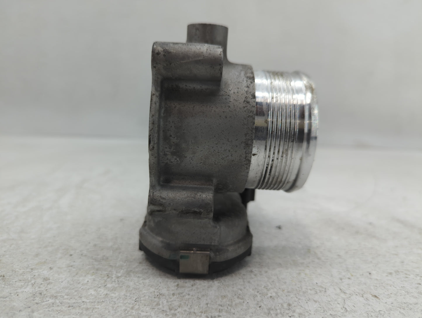 2014-2017 Volkswagen Jetta Throttle Body P/N:06K 133 062 D 06K 133 062 E Fits Fits 2014 2015 2016 2017 OEM Used Auto Parts -