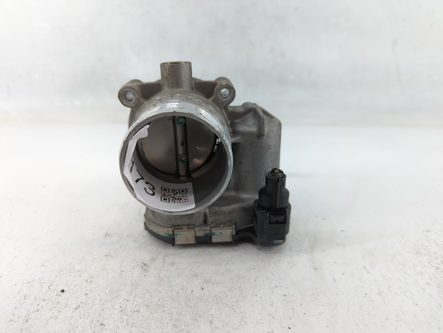 2014-2017 Volkswagen Jetta Throttle Body P/N:06K 133 062 E Fits Fits 2014 2015 2016 2017 OEM Used Auto Parts - Oemusedautopa