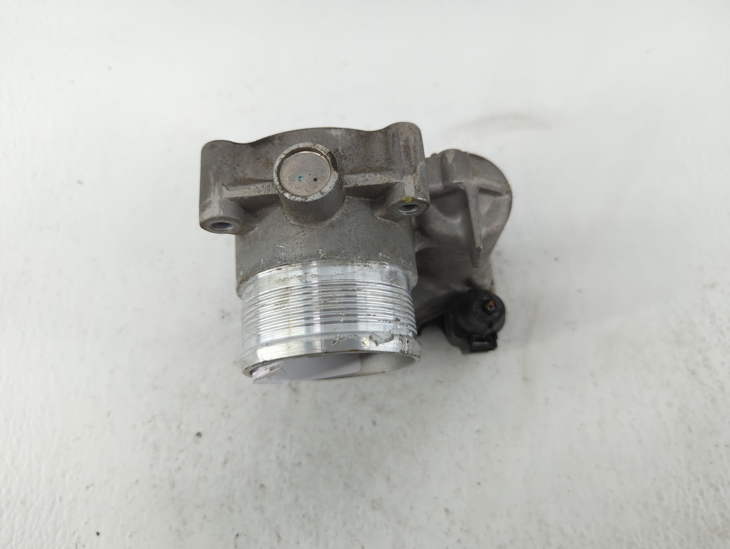 2014-2017 Volkswagen Jetta Throttle Body P/N:06K 133 062 E Fits Fits 2014 2015 2016 2017 OEM Used Auto Parts - Oemusedautopa