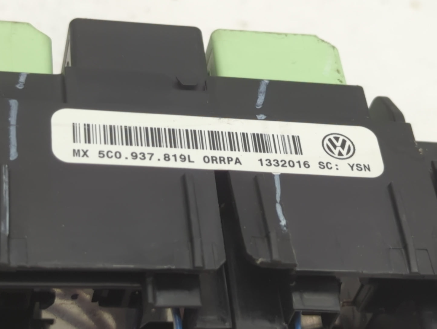 2015-2018 Volkswagen Jetta Fusebox Fuse Box Panel Relay Module P/N:1332016 Fits Fits 2015 2016 2017 2018 OEM Used Auto Parts