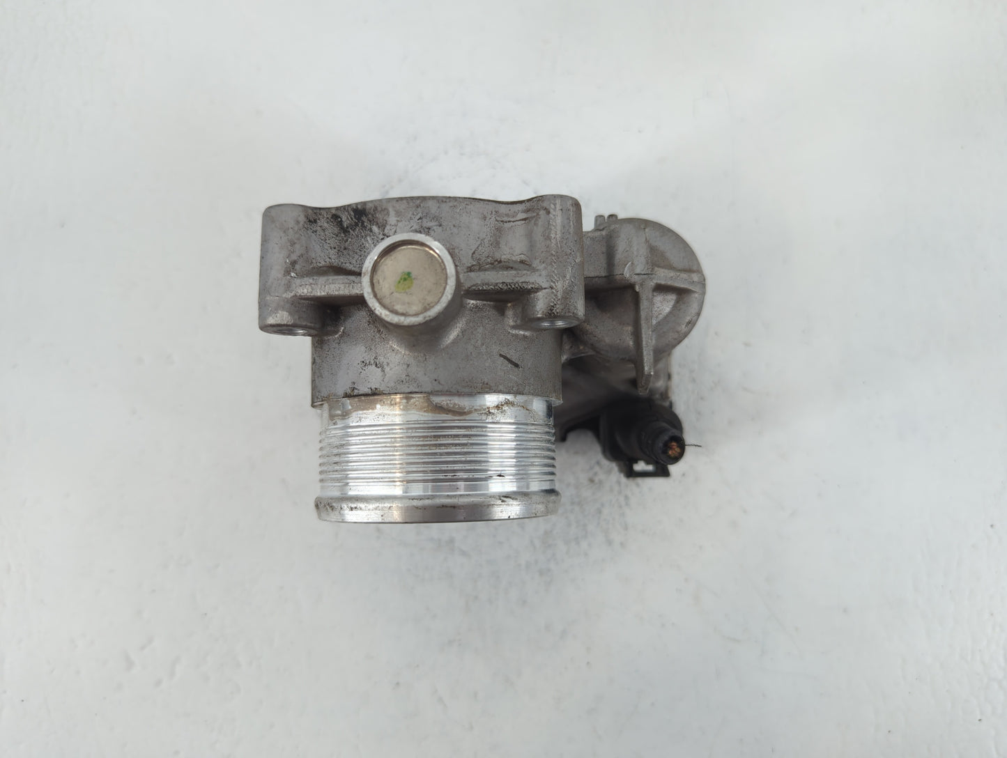 2014-2017 Volkswagen Jetta Throttle Body P/N:06K 133 062 E Fits Fits 2014 2015 2016 2017 OEM Used Auto Parts - Oemusedautopa