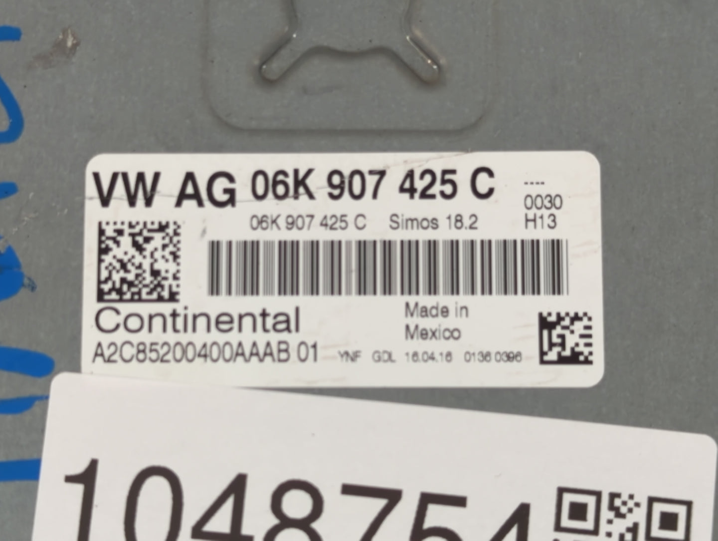 2016 Volkswagen Passat PCM Engine Control Computer ECU ECM PCU OEM P/N:06K 907 425 C Fits OEM Used Auto Parts - Oemusedautop