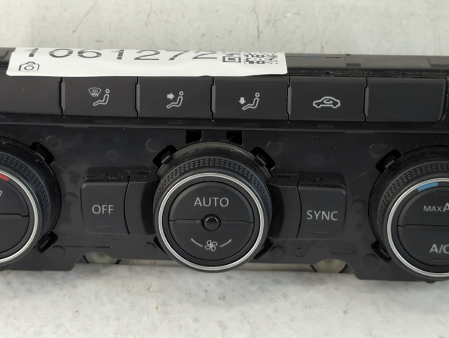 2016-2018 Volkswagen Passat Climate Control Module Temperature AC/Heater Replacement P/N:561 907 044 AN Fits Fits 2016 2017 