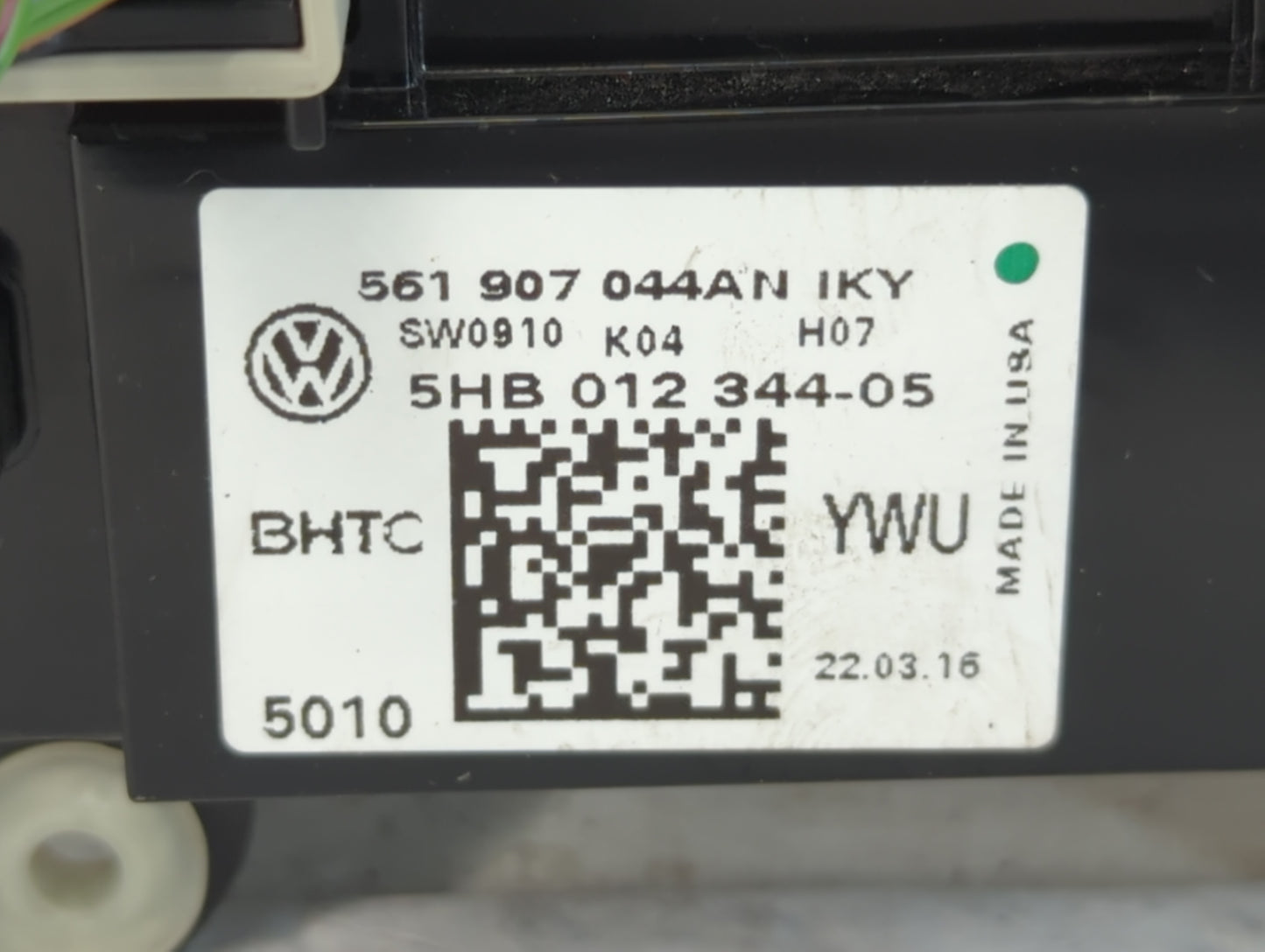 2016-2018 Volkswagen Passat Climate Control Module Temperature AC/Heater Replacement P/N:561 907 044 AN Fits Fits 2016 2017 