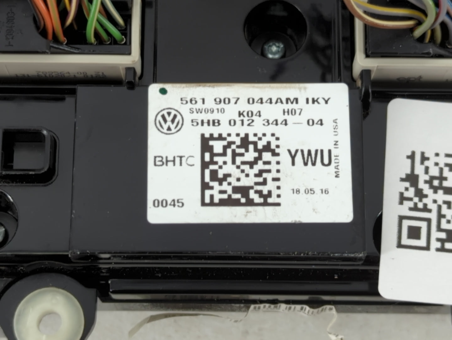 2016-2018 Volkswagen Passat Climate Control Module Temperature AC/Heater Replacement P/N:AM 561 90 Fits Fits 2016 2017 2018 