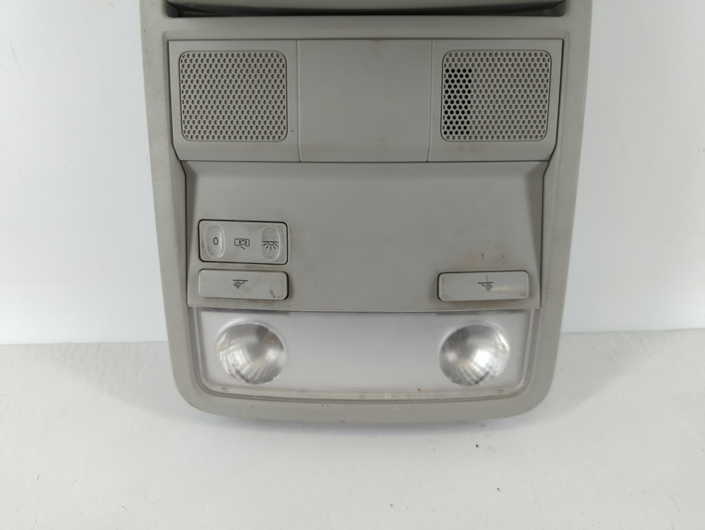 2016 Volkswagen Passat Overhead Roof Console - Oemusedautoparts1.com