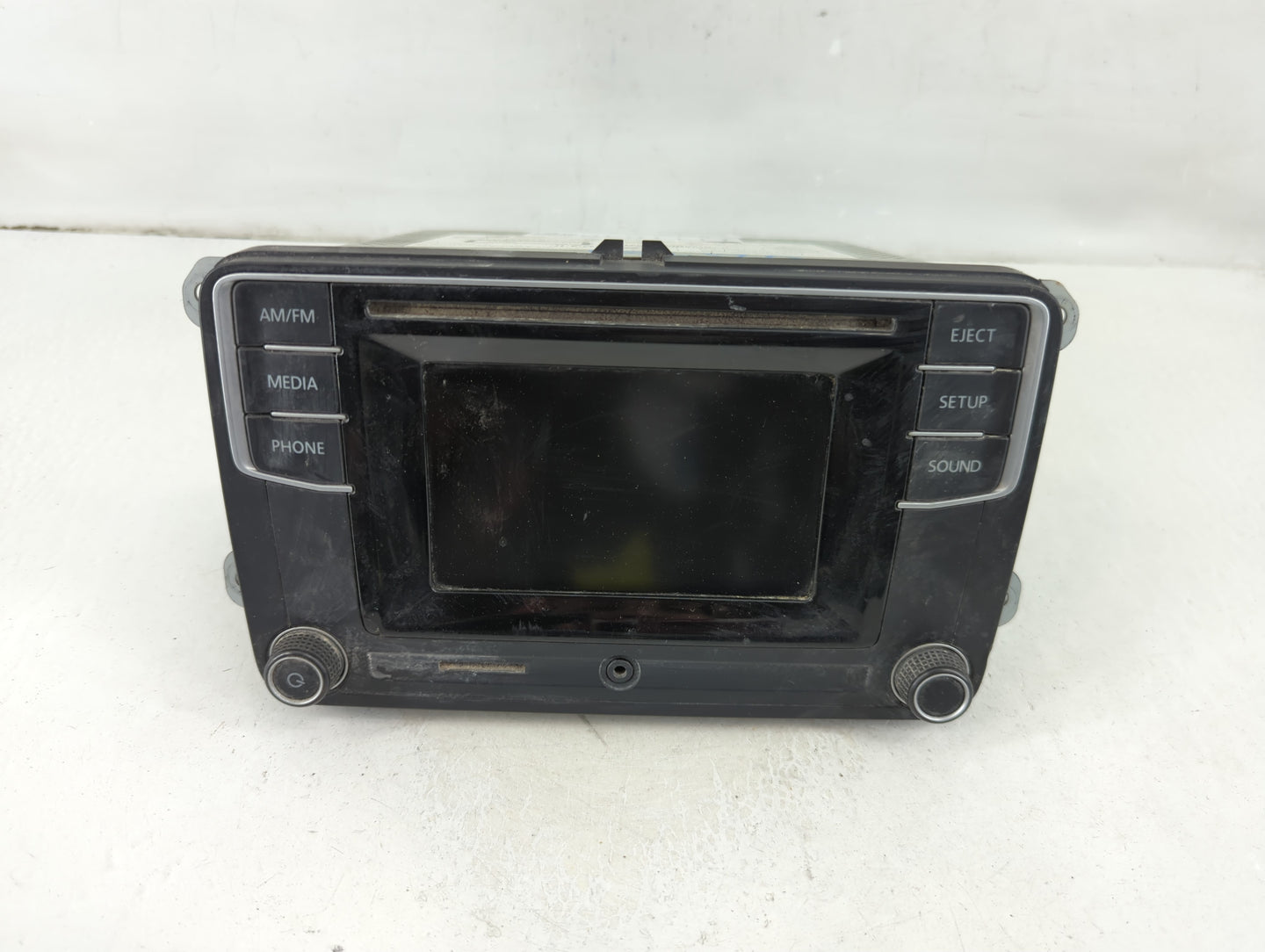 2016 Volkswagen Passat Radio AM FM Cd Player Receiver Replacement P/N:561 035 150 Fits Fits 2013 2014 2015 2017 OEM Used Aut