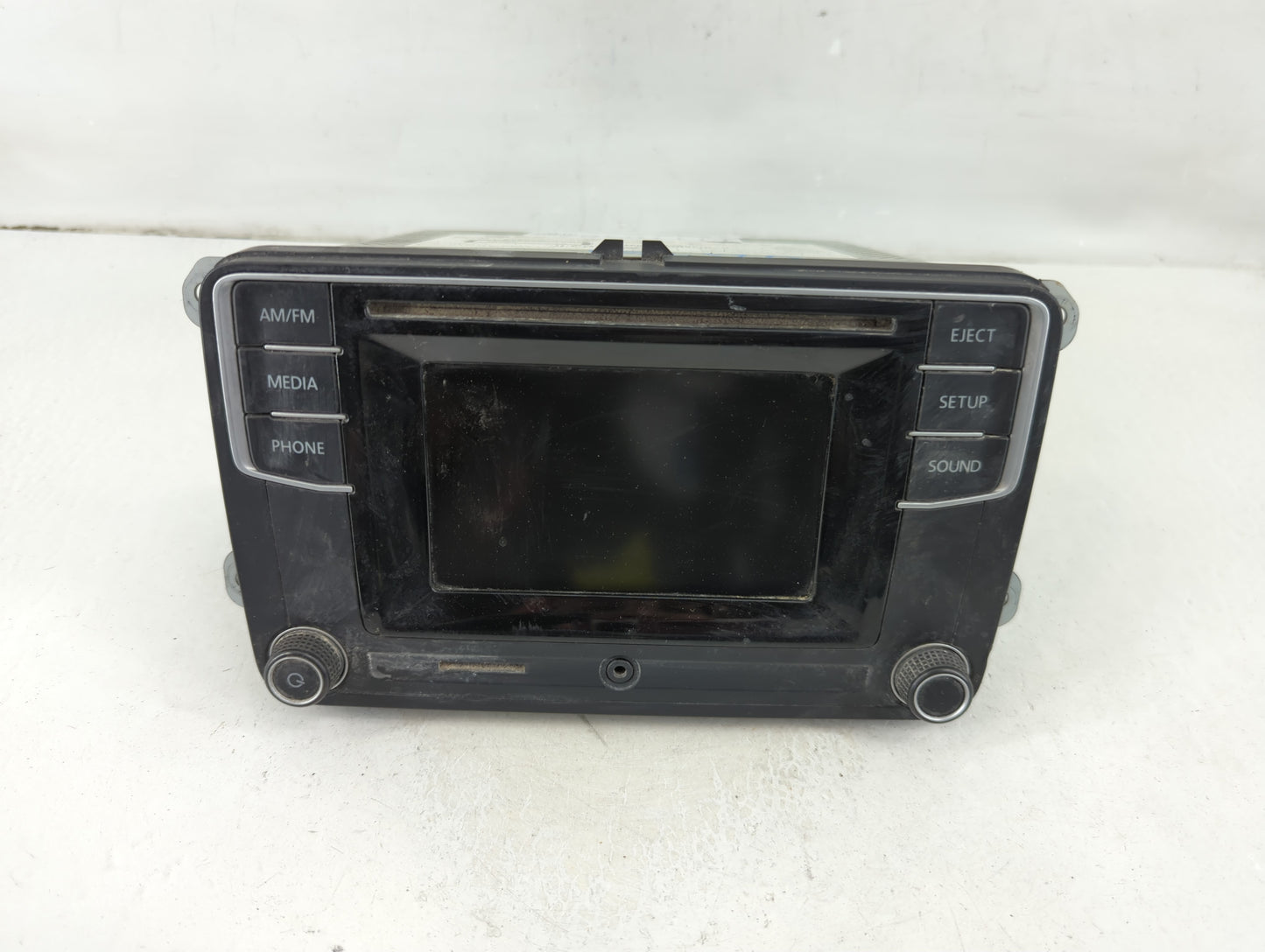 2016 Volkswagen Passat Radio AM FM Cd Player Receiver Replacement P/N:561 035 150 Fits Fits 2013 2014 2015 2017 OEM Used Aut